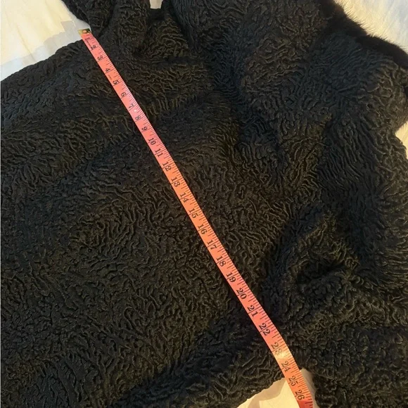 🆕 Elegant Black Genuine Fur Coat - Picture 11 of 13